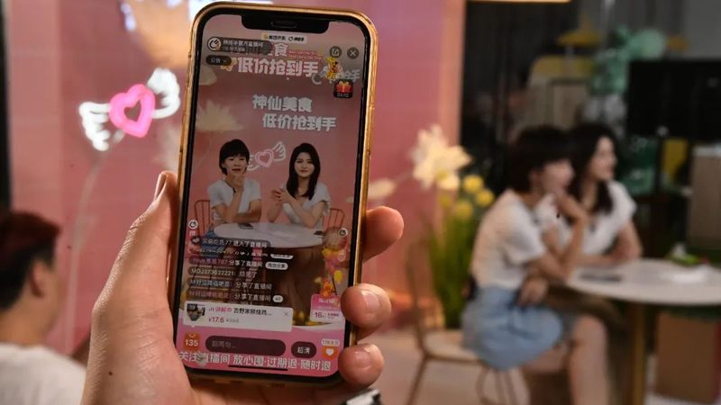 办公楼日常保洁服务，如何选择专业公司？**